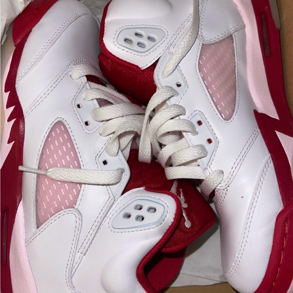 Valentine’s Day Jordan’ 5s special edition